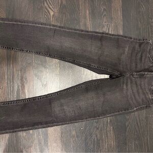 H&M black denim jean w/ frayed bottom sz 4